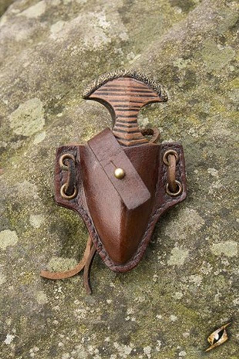 Push Dagger Throwing Knife Holder with Push Dagger - brown